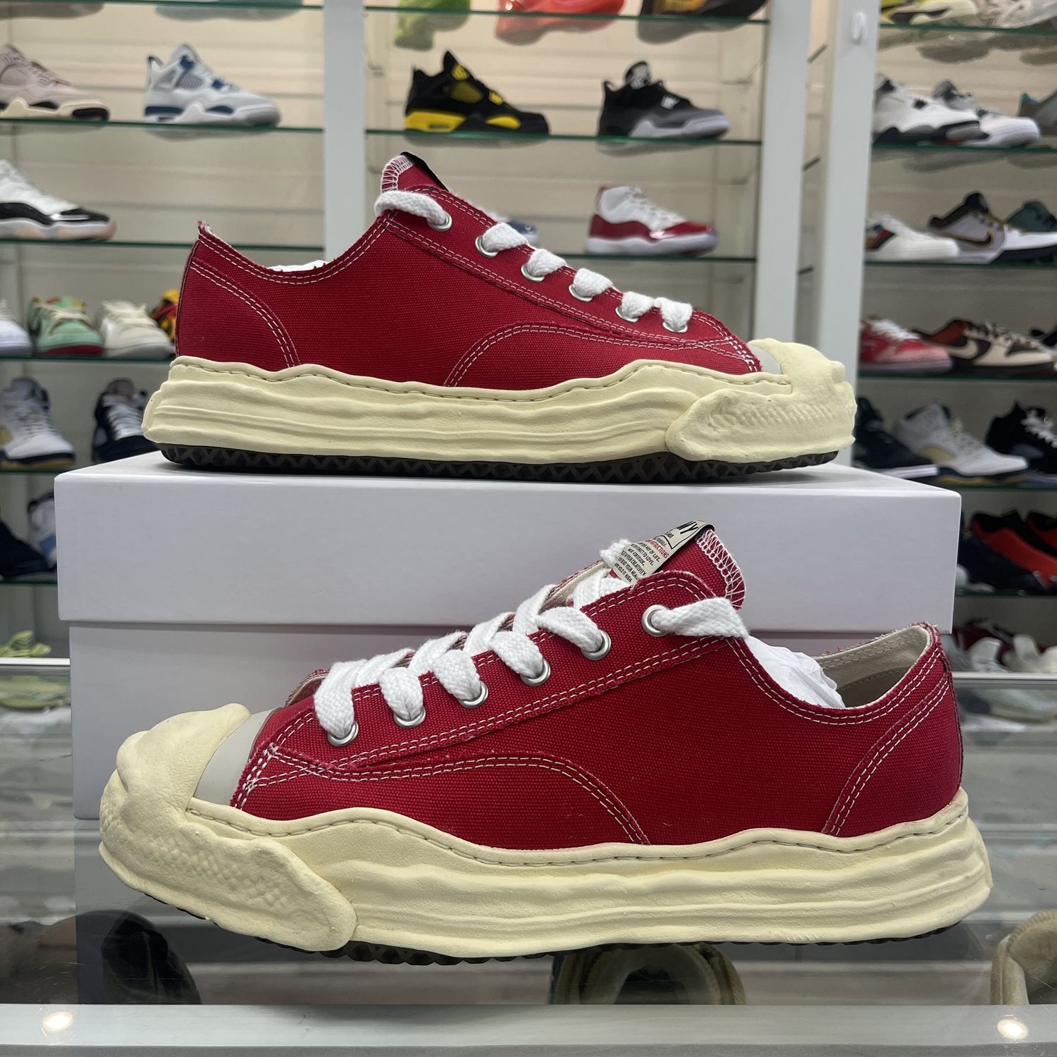 Maison Mihara Yasuhiro Peterson OG Sole Canvas Low &#39;Red/ Cream&#39;