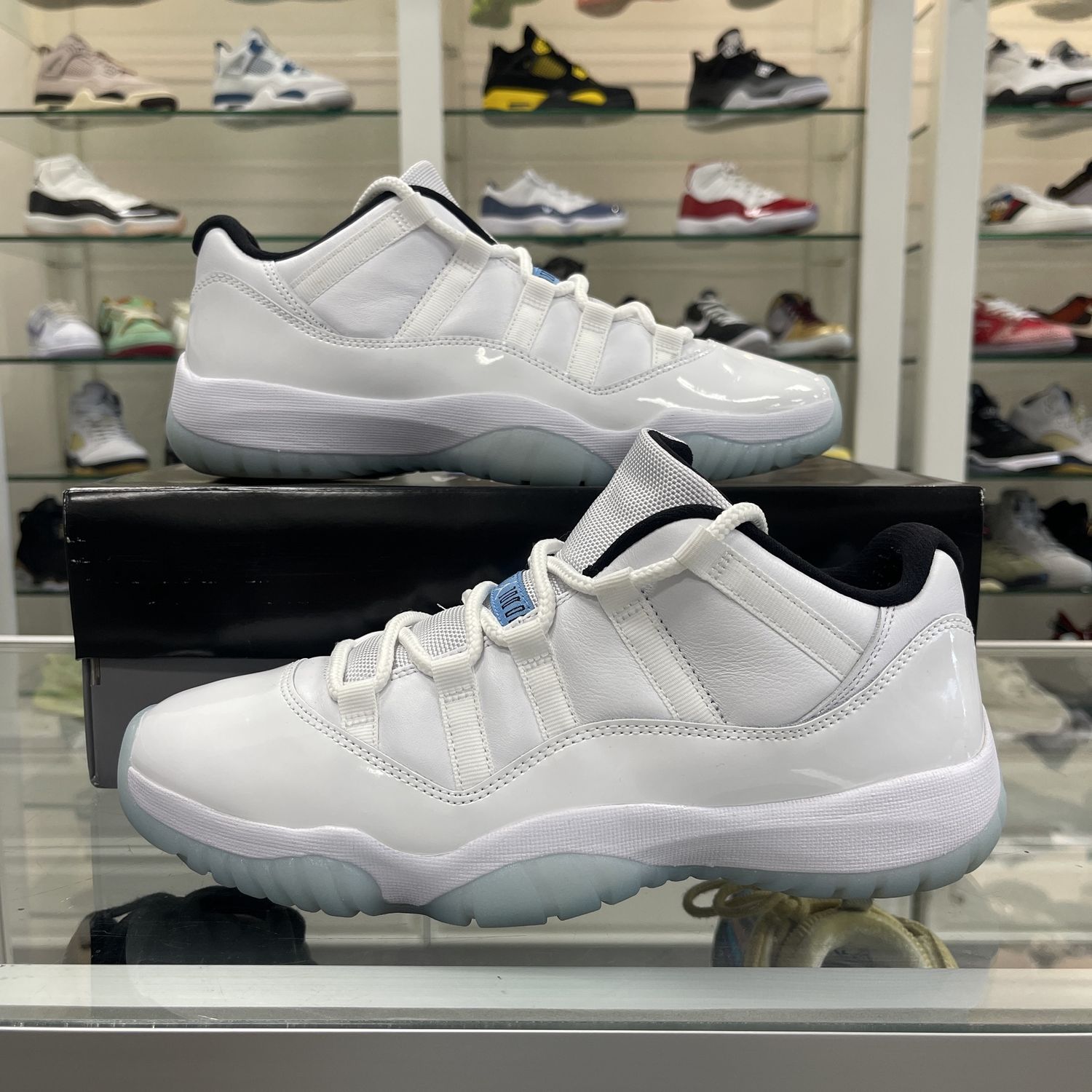 Jordan 11 Retro Low Legend Blue • Pre-Owned, Product Condition: Pre-Owned, Shoe Size: US M 9