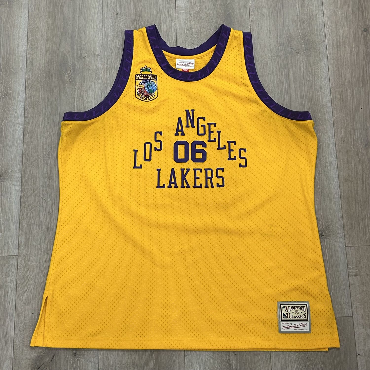 Men&#39;s Gold Los Angeles Lakers Hardwood Classics My Towns Bodega Jersey - Pre-Owned, Clothing Size: XXL, Product Condition: Pre-Owned