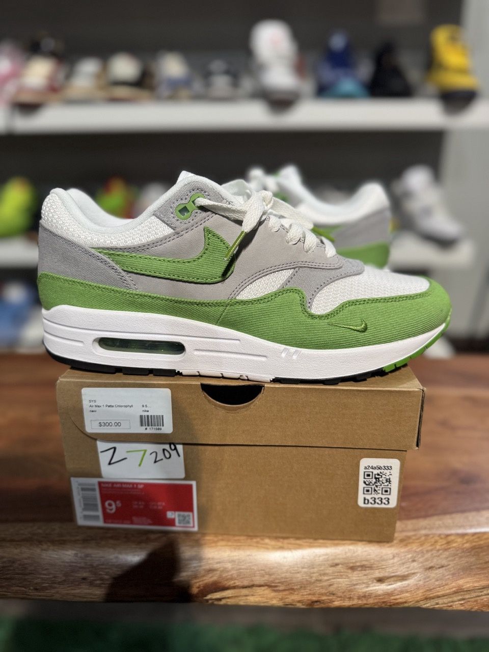 Nike Air Max 1 Patta 20th Anniversary Chlorophyll - Pre-Owned, Product Condition: Pre-Owned, Shoe Size: US M 9.5