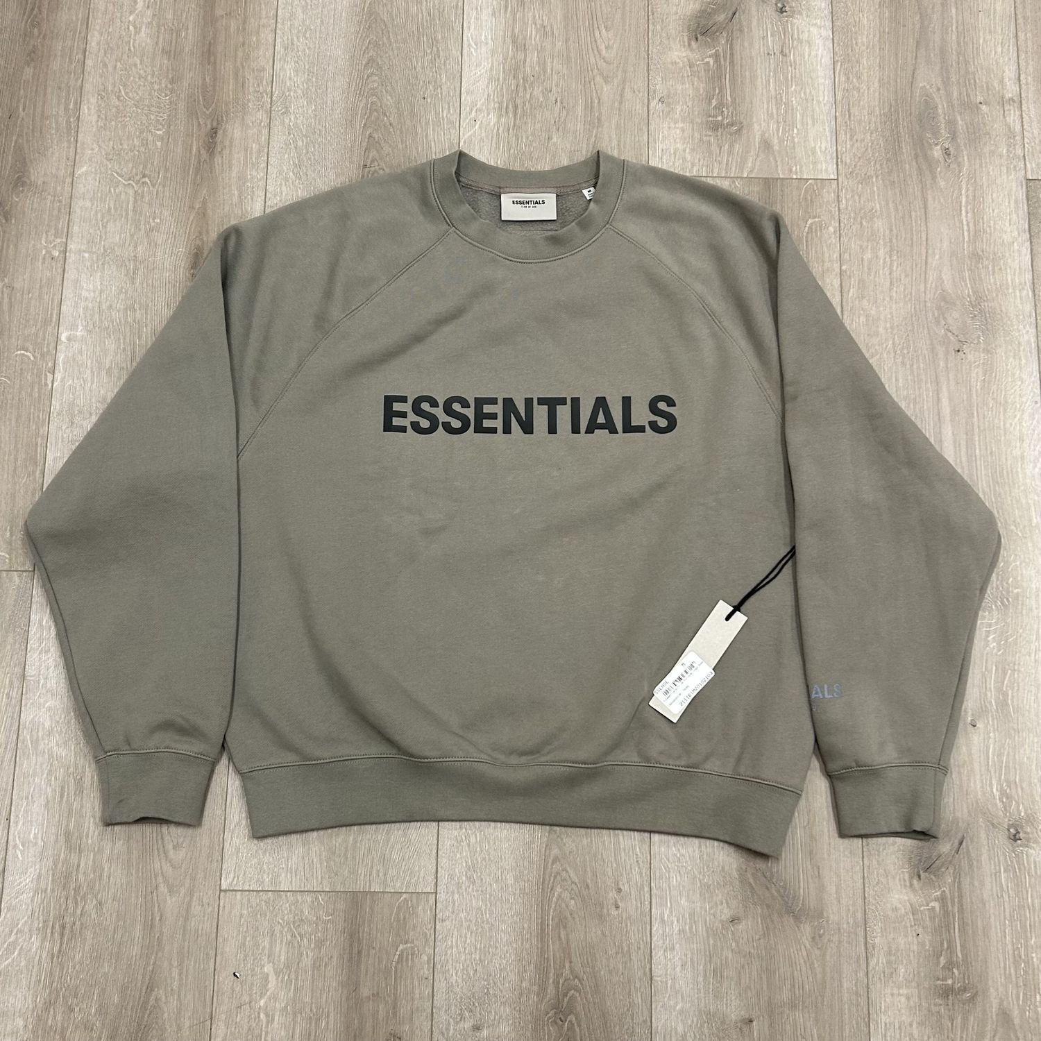 Essentials Crewneck Taupe - New
