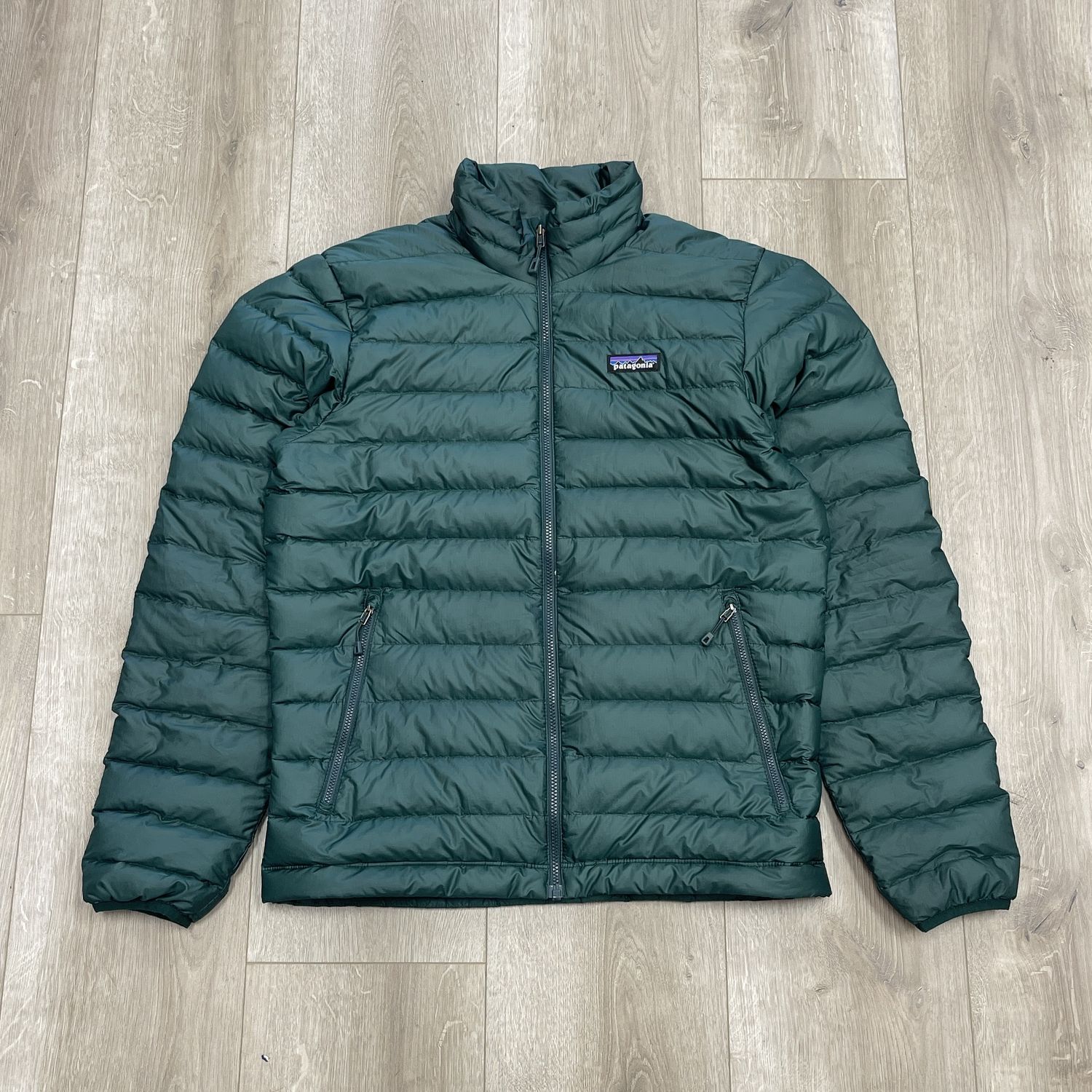 Patagonia Green Puffer Jacket - Pre-Owned, Clothing Size: S, Product Condition: Pre-Owned