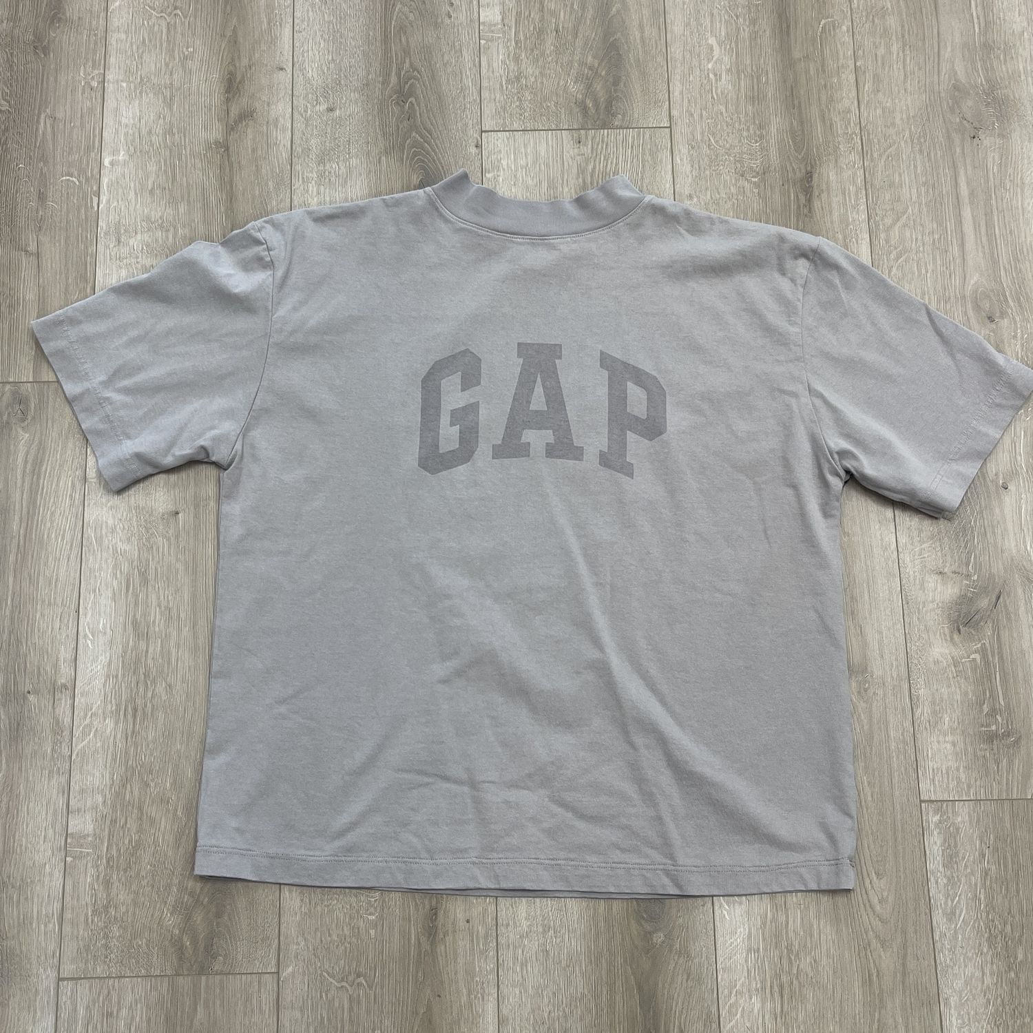 Yeezy Gap Engineered by Balenciaga Dove 3/4 Sleeve T-shirt - Pre-Owned, Clothing Size: M, Product Condition: Pre-Owned