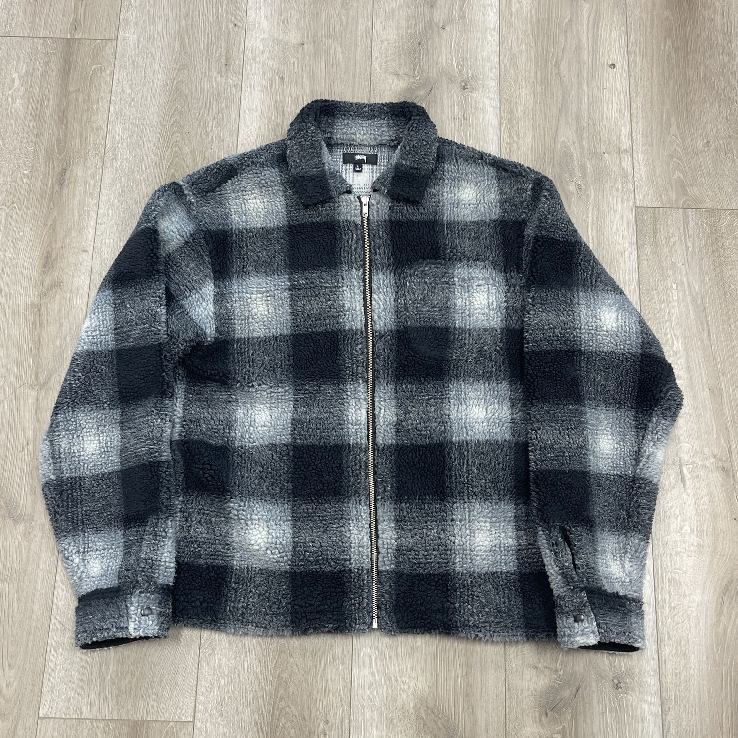 Stussy Shadow Plaid Sherpa Zip - Pre-Owned, Clothing Size: L, Product Condition: Pre-Owned