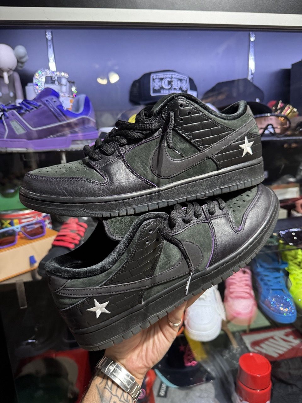 Nike SB Dunk Low Familia First Avenue NO BOX • Pre-Owned, Product Condition: Pre-Owned, Shoe Size: US M 13
