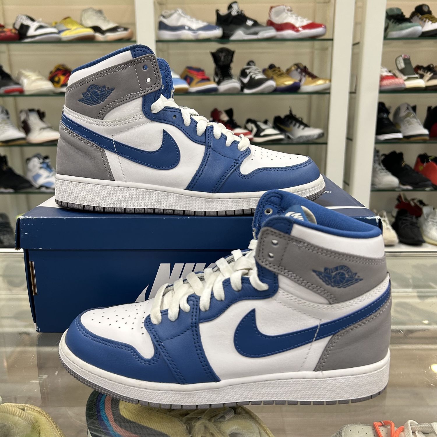 Jordan 1 Retro High OG True Blue (GS) - Pre-Owned, Product Condition: Pre-Owned, Shoe Size: US 6Y