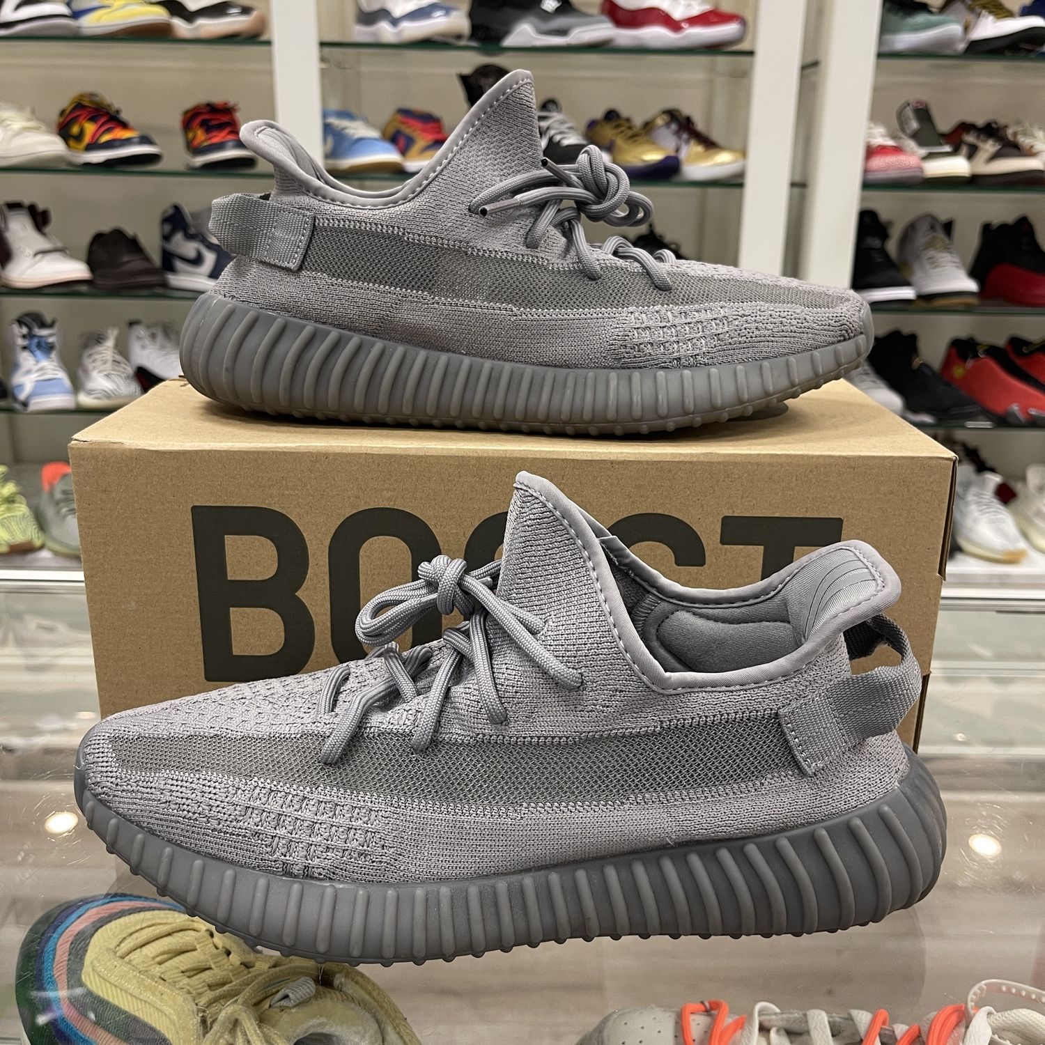 adidas Yeezy Boost 350 V2 Steel Grey - Pre-Owned, Product Condition: Pre-Owned, Shoe Size: US M 10