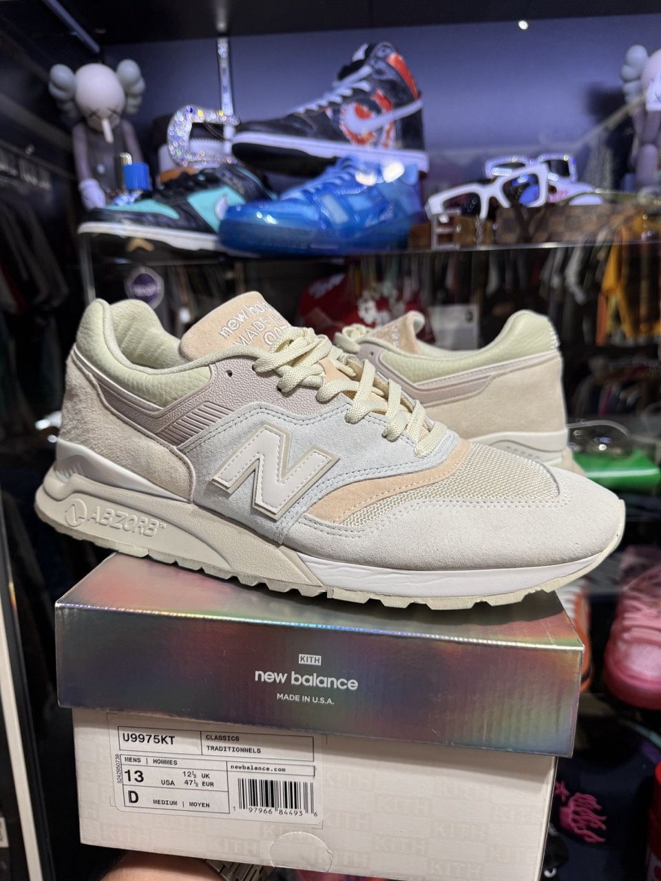 New Balance 997.5 MiUSA Kith Easter White Ice Blue Peach - Pre-Owned, Product Condition: Pre-Owned, Shoe Size: US M 13