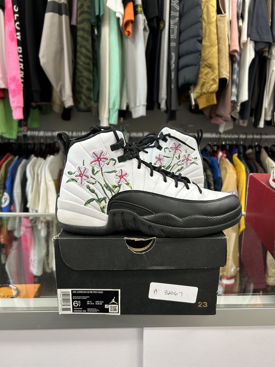 Jordan 12 Retro Floral (GS) - Pre-Owned, Product Condition: Pre-Owned, Shoe Size: US 6.5Y