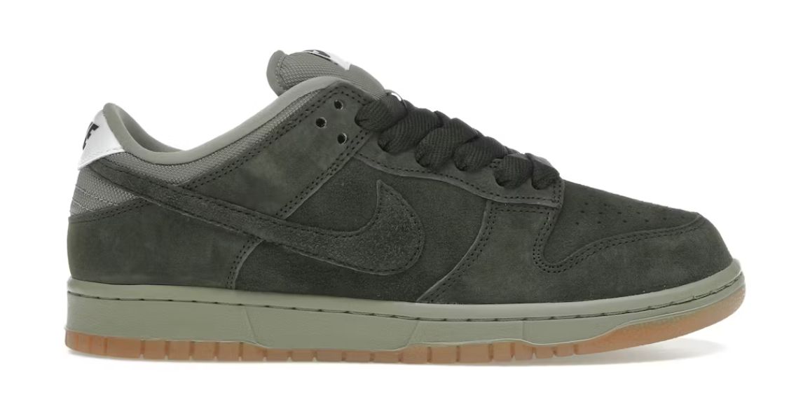 Nike SB Dunk Low Pro B Sequoia - Brand New