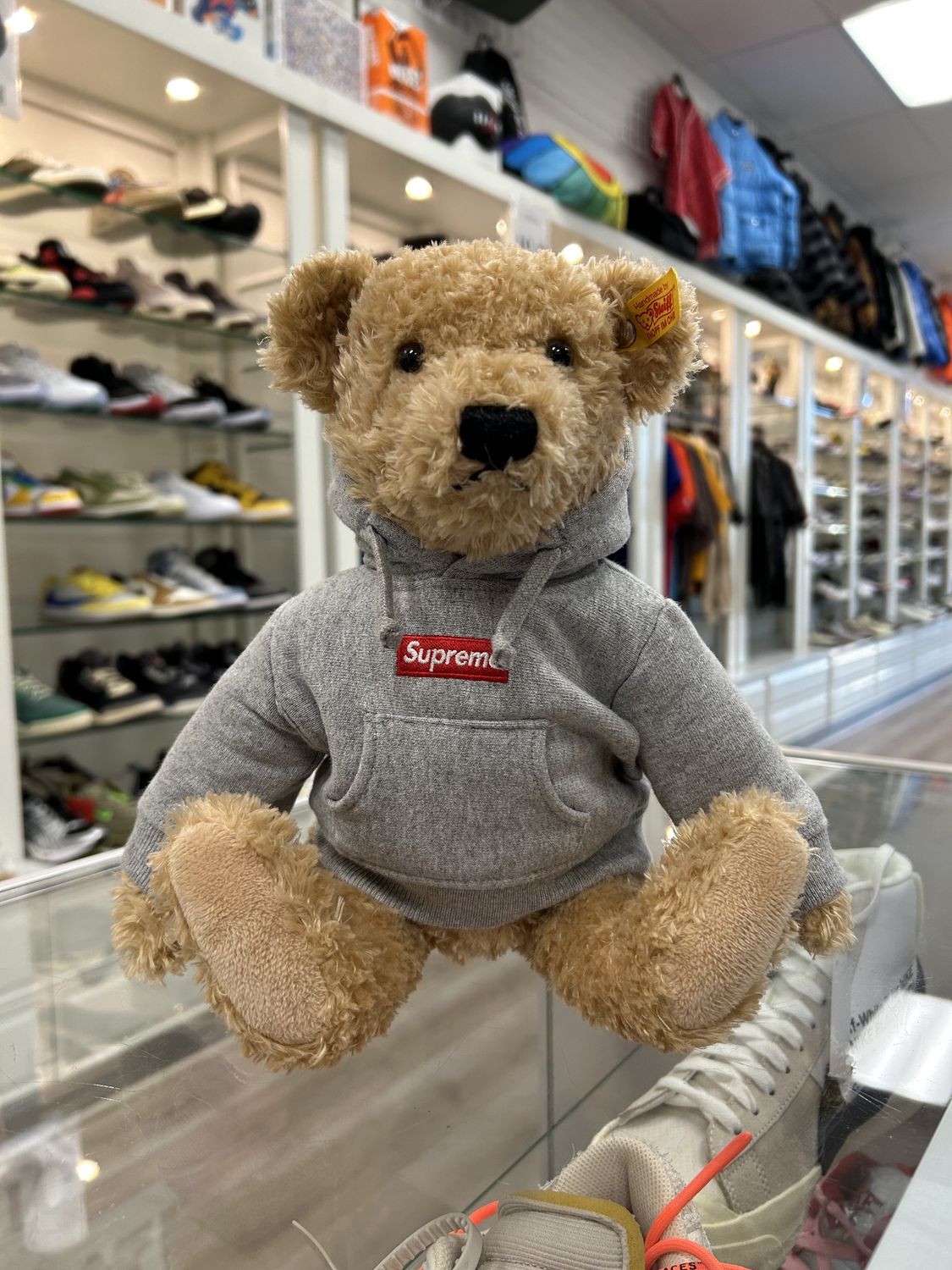 FW18 Supreme Steiff Bear Heather Grey - Pre-Owned, Product Condition: Pre-Owned
