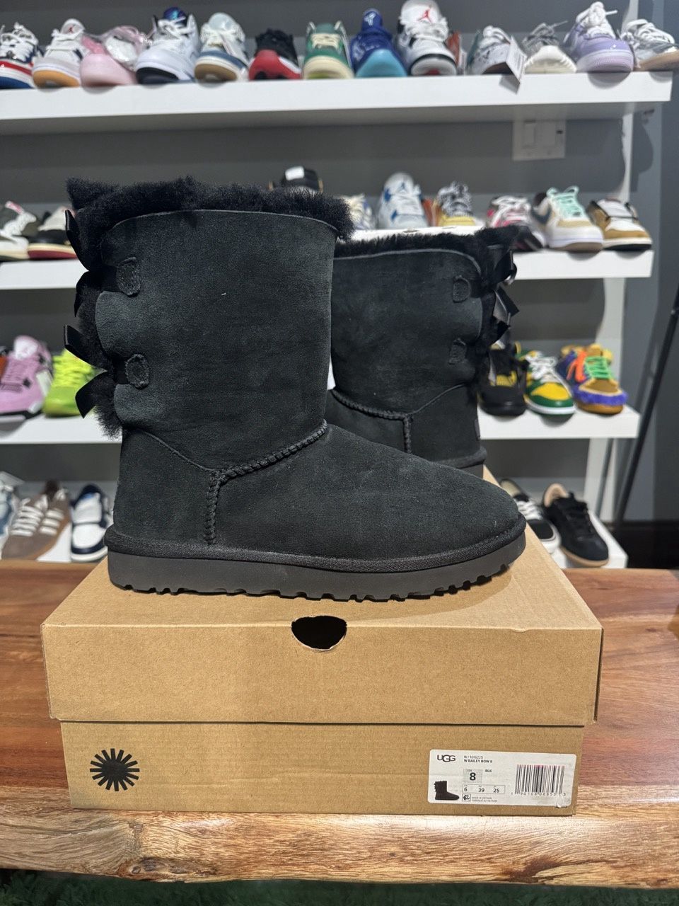 UGG Womens Black Bailey Bow II Boot (W) • Pre-Owned, Product Condition: Pre-Owned, Shoe Size: US W 8