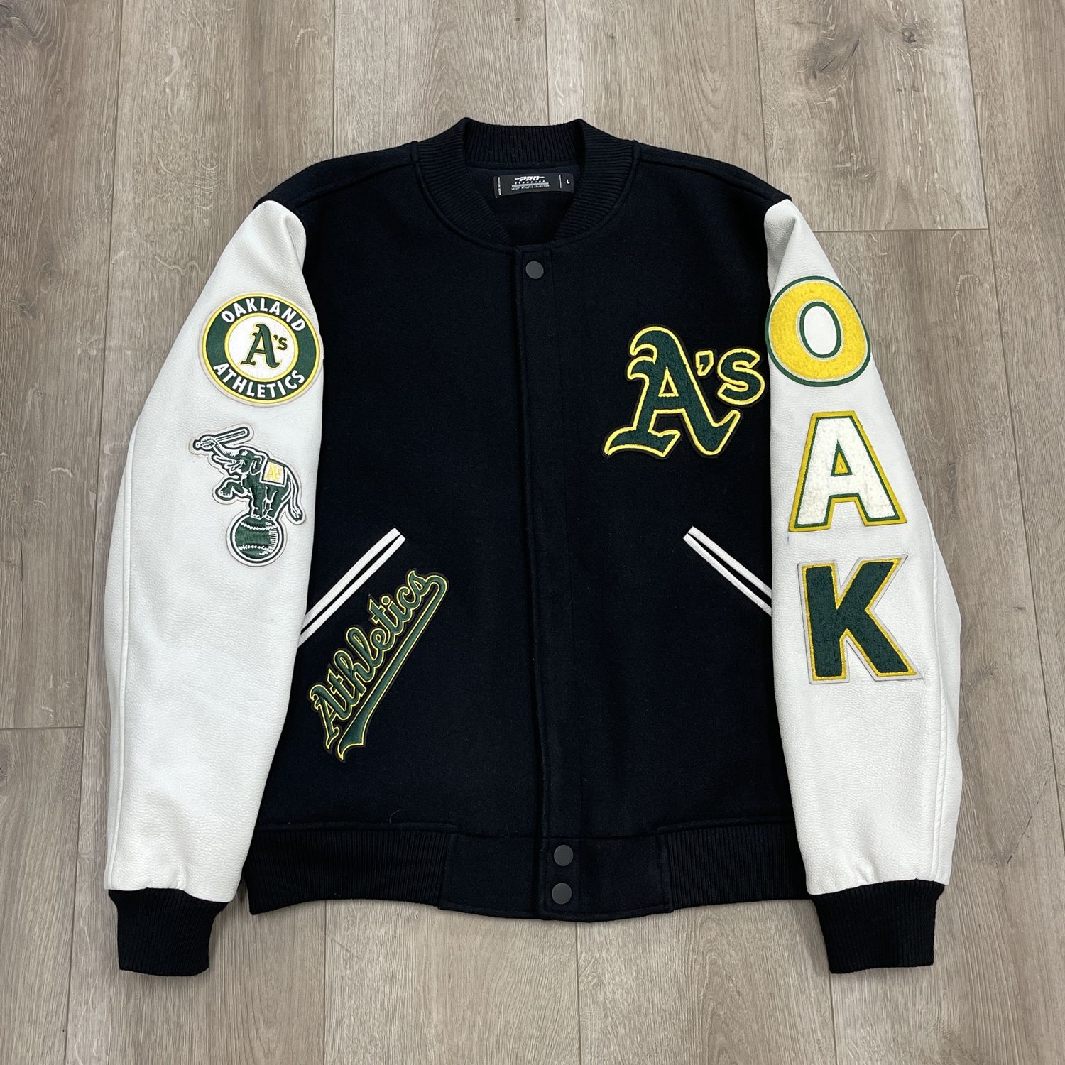 Oakland Athletics Classic Mashup Black White Varsity Wool/Leather Jacket - Pre-Owned, Clothing Size: L, Product Condition: Pre-owned