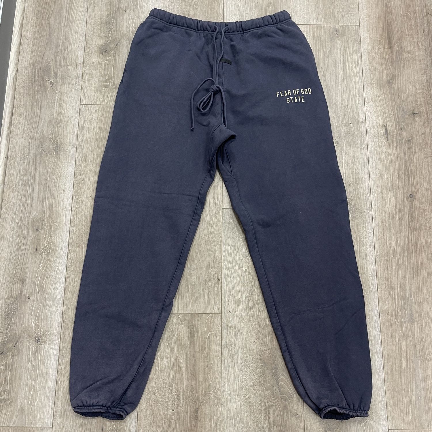 Fear of God Essentials Navy - Pre-Owned, Clothing Size: L, Product Condition: Pre-Owned