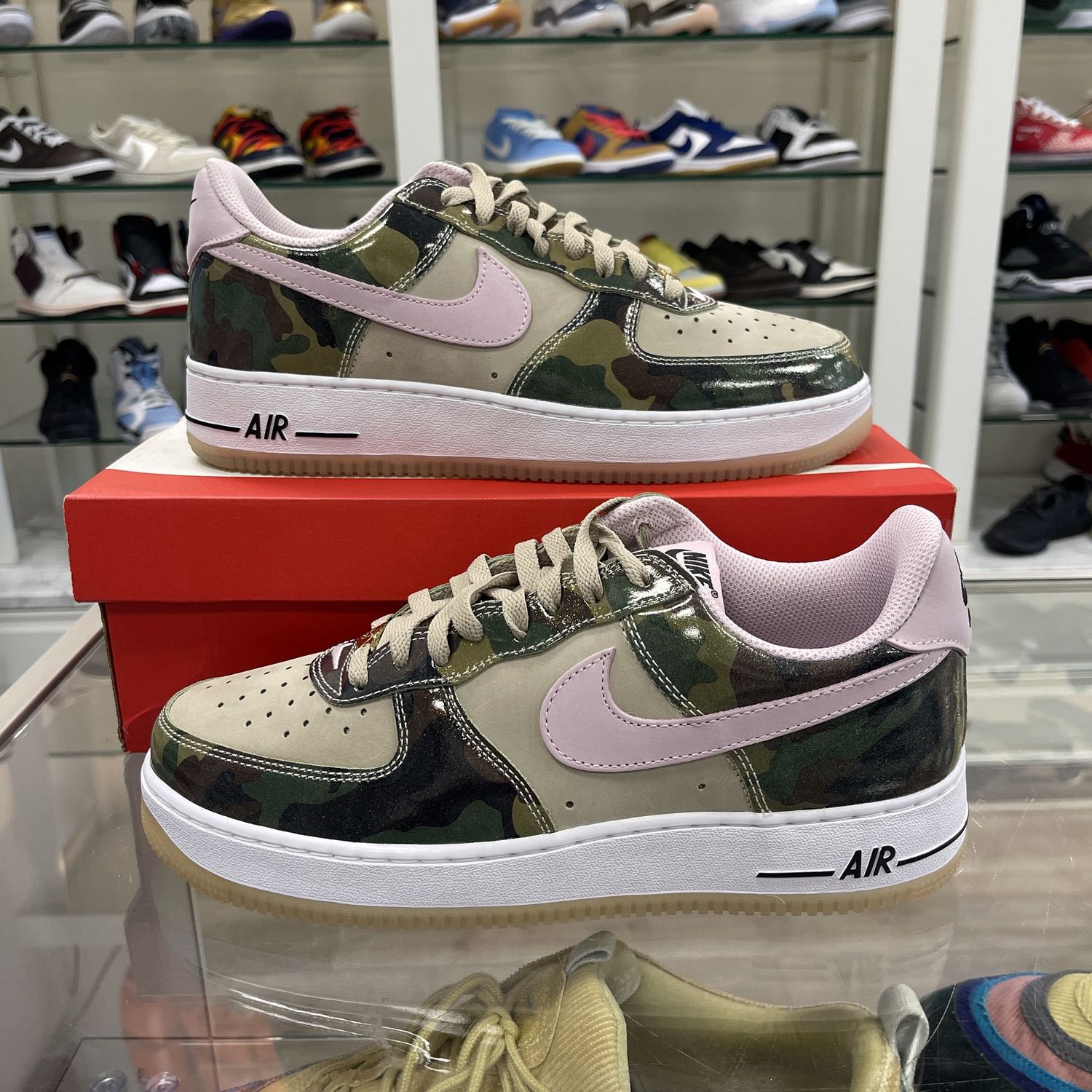 Nike Air Force 1 Low &#39;07 LV8 Patent Camo Pink - Pre-Owned