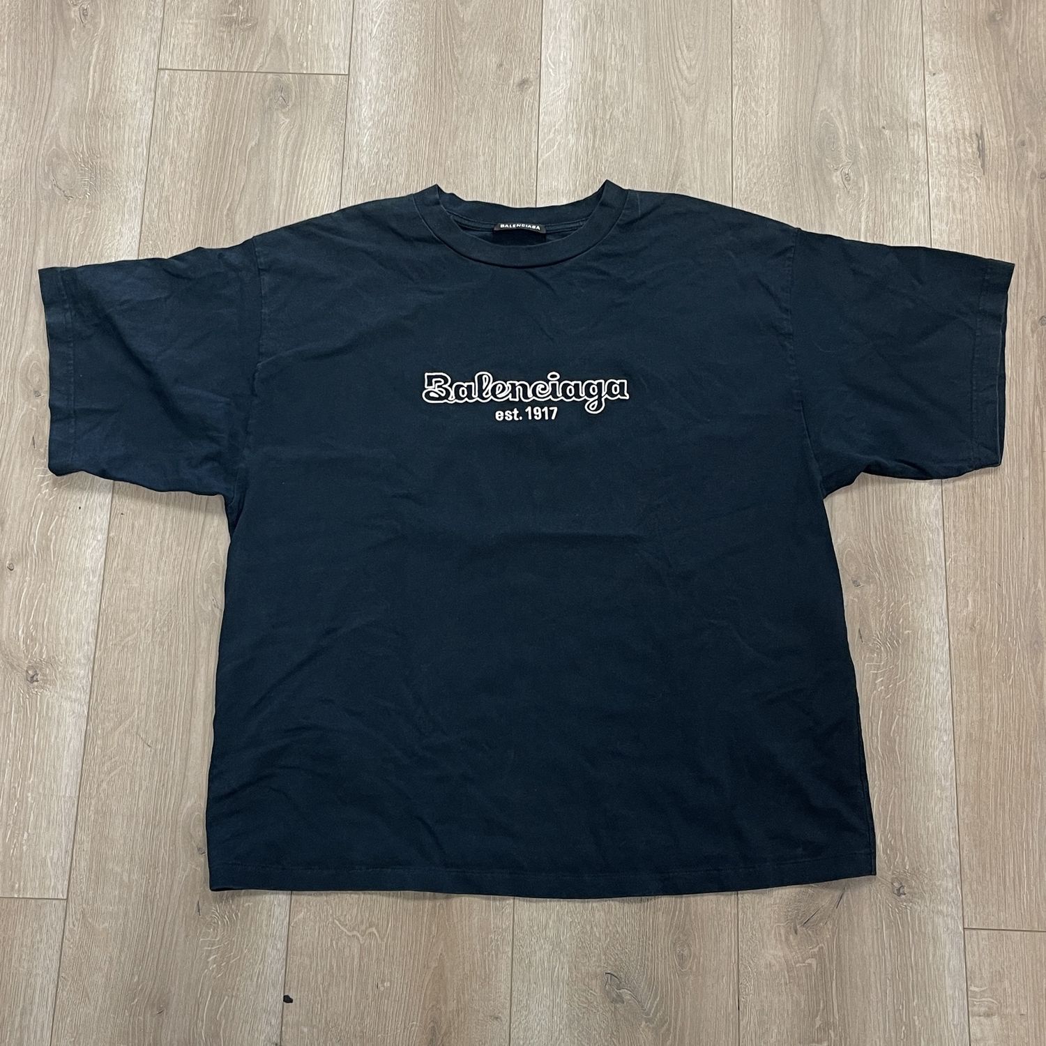 Balenciaga cursive short sleeved shirt - Pre-Owned, Clothing Size: XS, Product Condition: Pre-Owned