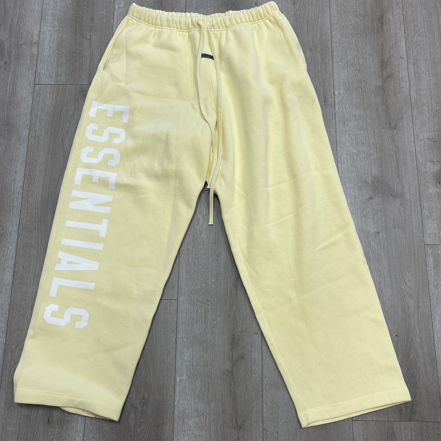 Fear of God Essentials Lounge Fleece Sweatpant Garden Yellow - Pre-Owned