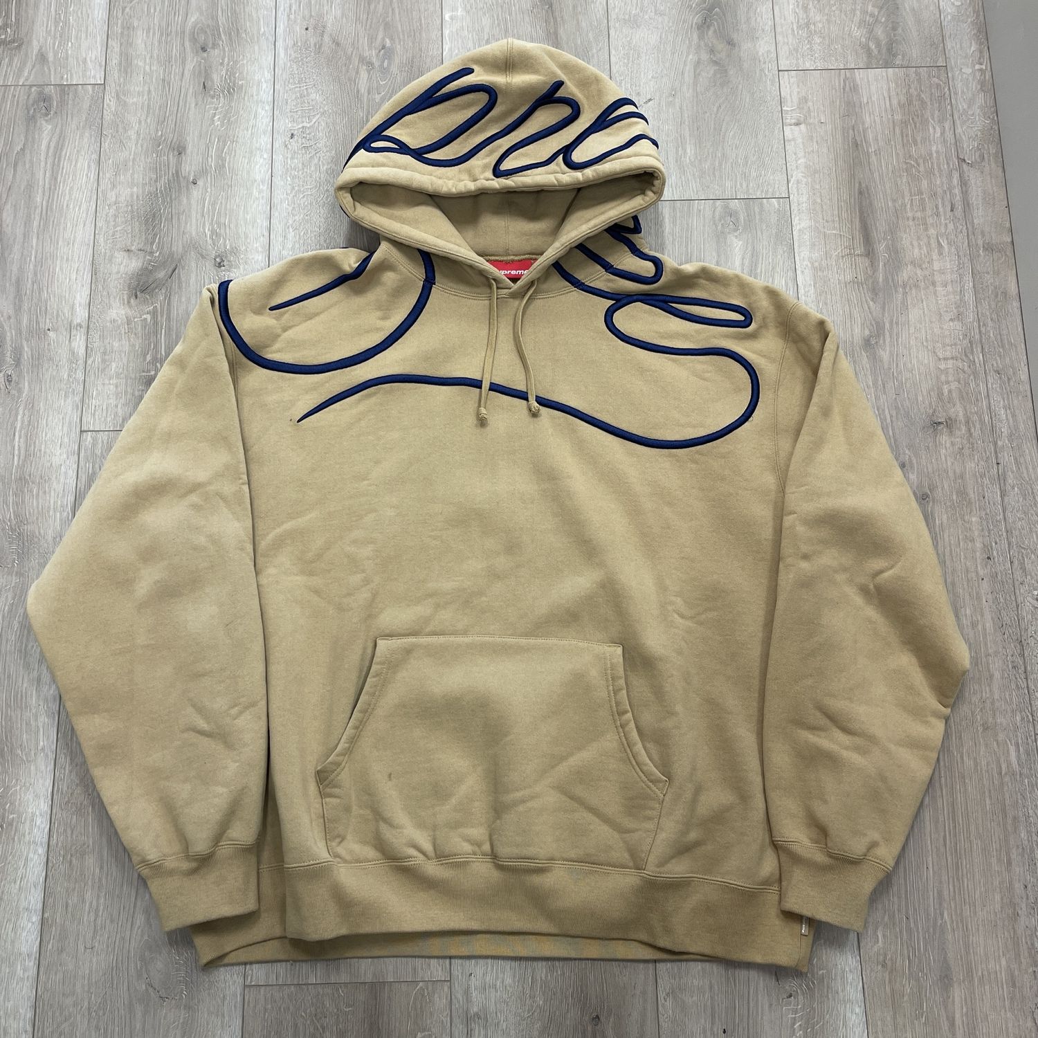 2025 Supreme Shoulder Script Hooded Sweatshirt &#39;Light Tan&#39;
