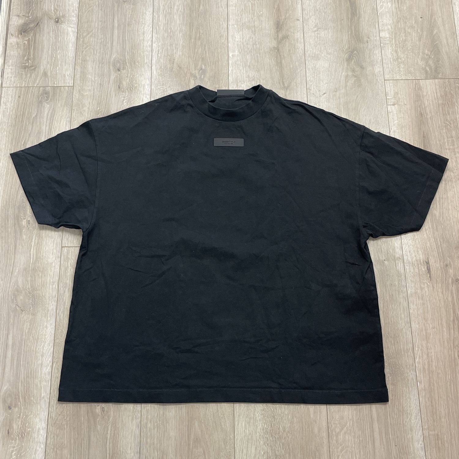 ESSENTIALS Pique 90&#39;s Short Sleeve Tee Black - Pre-Owned, Clothing Size: L, Product Condition: Pre-Owned