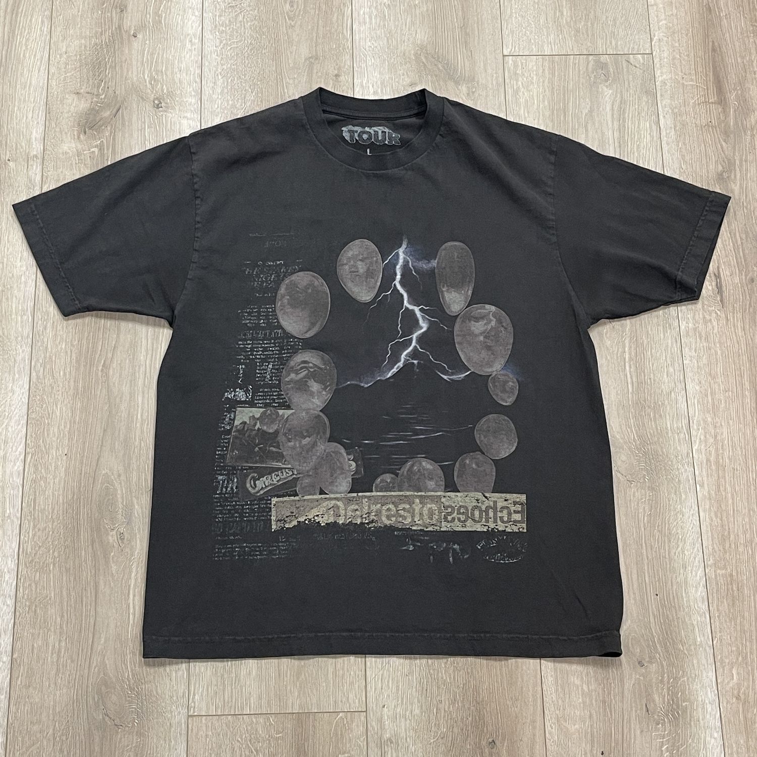 Travis Scott Utopia Circus Maximus European Exclusive Delresto Echoes tour tee - Pre-Owned, Clothing Size: L, Product Condition: Pre-Owned