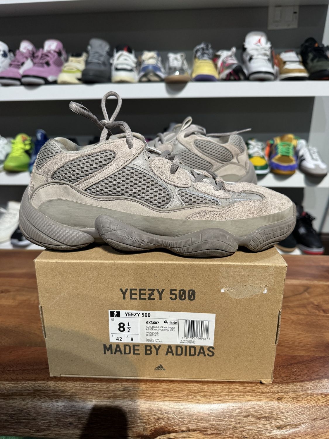 adidas Yeezy 500 Ash Grey - Pre-Owned, Product Condition: Pre-Owned, Shoe Size: US M 8.5