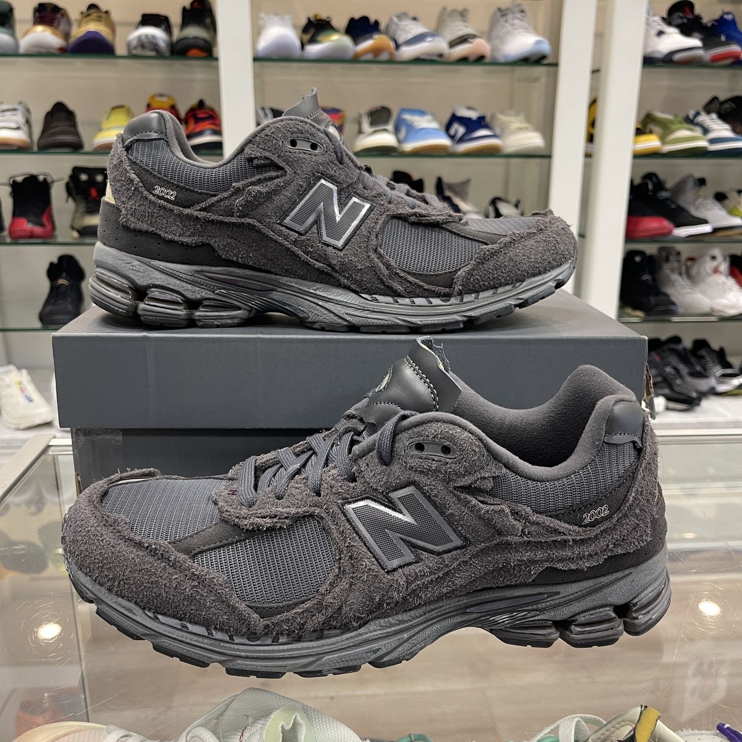 New Balance 2002R Protection Pack Phantom - Pre-Owned, Product Condition: Pre-Owned, Shoe Size: US M 11.5