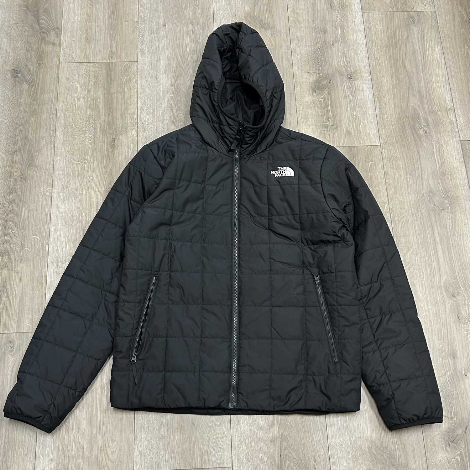 The North Face Men&#39;s Junction Zip-Front Insulated Hoodie Jacket - Pre-Owned, Clothing Size: M, Product Condition: Pre-Owned