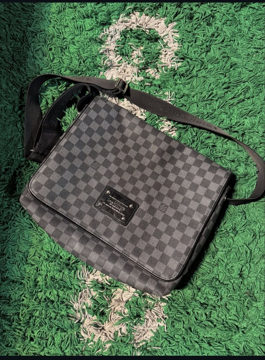 Louis Vuitton Damier Graphite Messenger Shoulder Bag • Pre-Owned, Product Condition: Pre-Owned