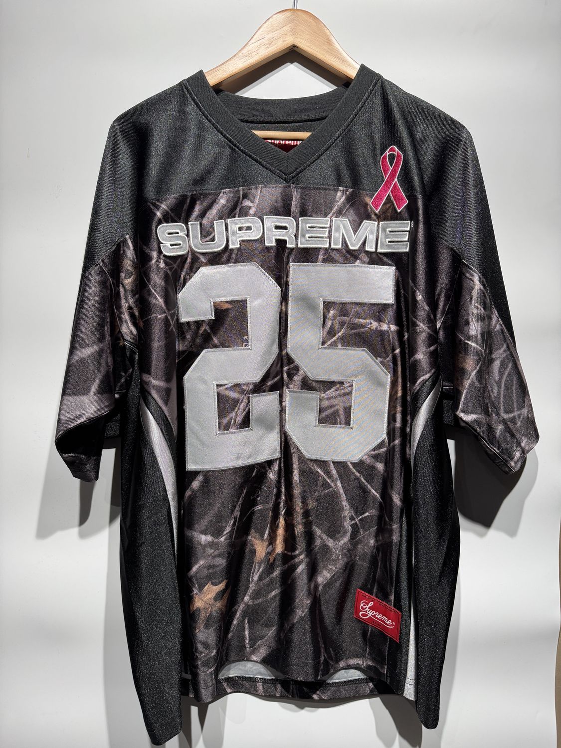 Supreme Breast Cancer Awareness Football Jersey Black • Pre-Owned, Clothing Size: US L, Product Condition: Pre-Owned