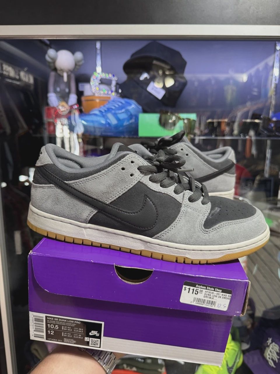 Nike SB Dunk Low Dark Smoke Grey • Pre-Owned [4210]