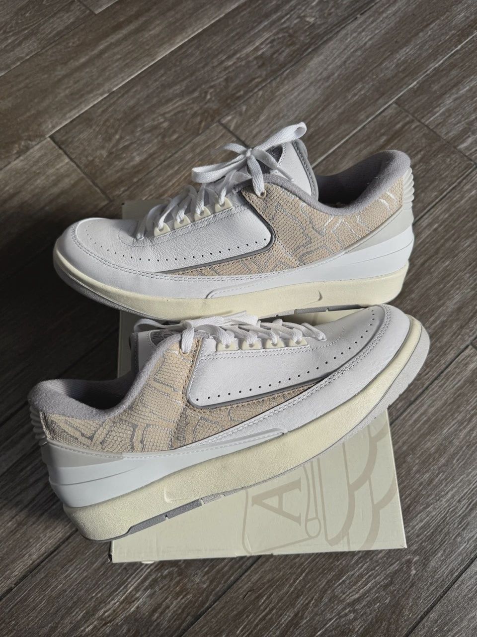 Air Jordan 2 Retro Low Python • Pre-Owned [9068]