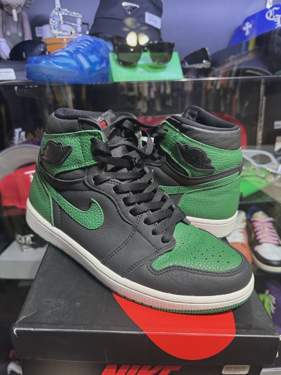Air Jordan 1 Retro High Pine Green Black • Pre-Owned [4944]