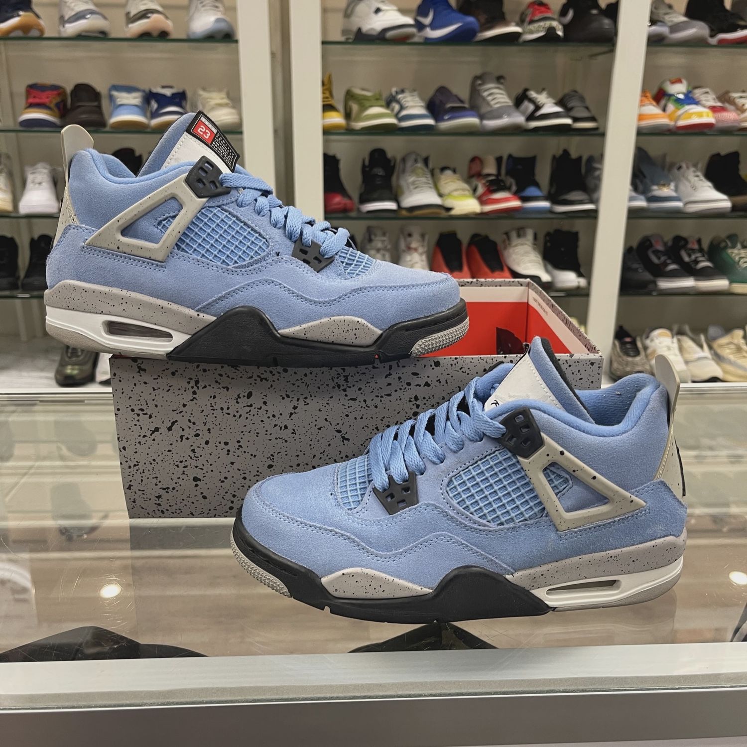 Air Jordan 4 Retro University Blue (GS) Missing Lid • Pre-Owned [2596]