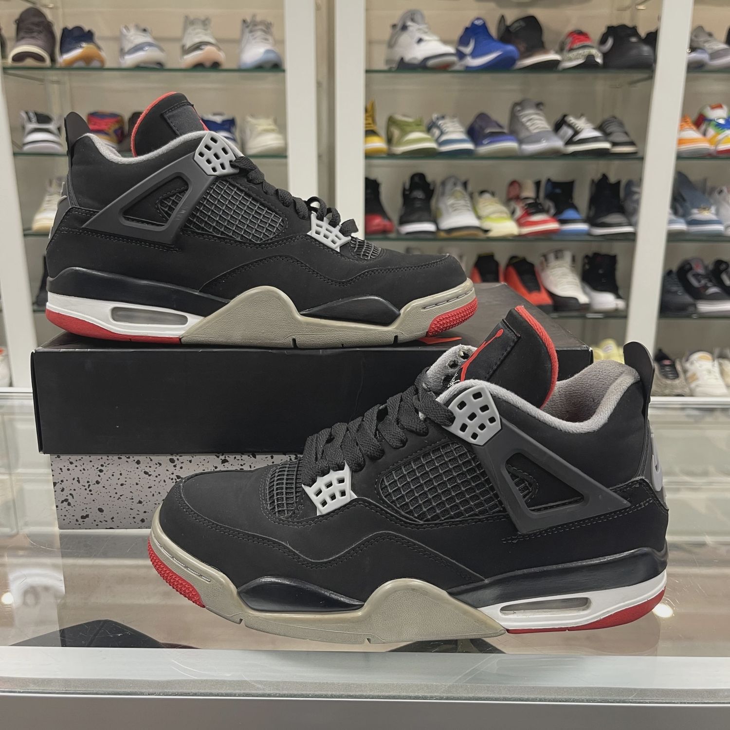 Air Jordan 4 Retro Black Red (2019) • Pre-Owned [2308]