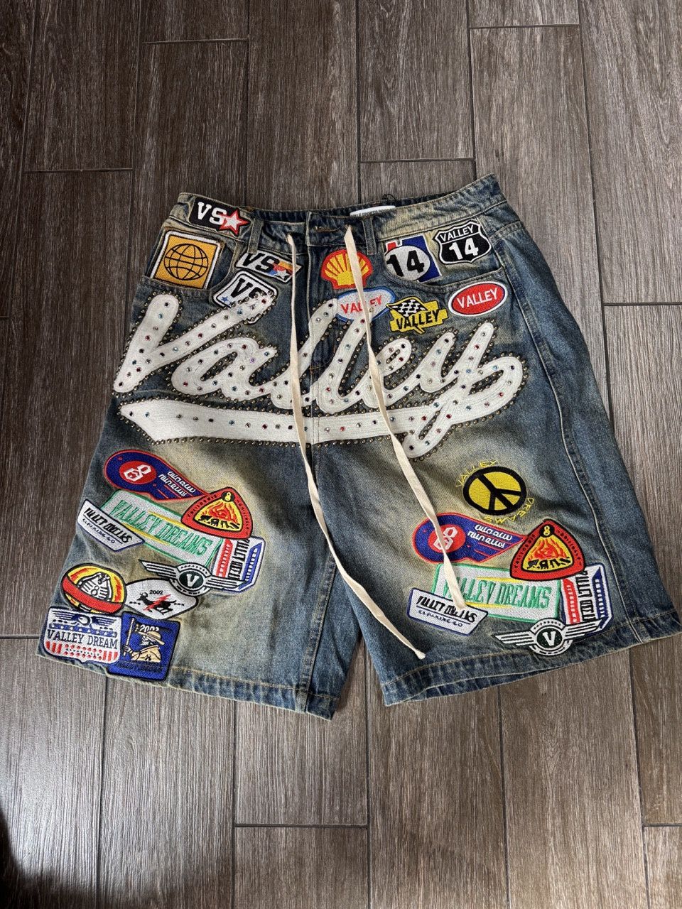 Vale Blue Denim Patchwork Shorts Size 30 • Pre-Owned, Clothing Size: 30, Product Condition: Pre-Owned