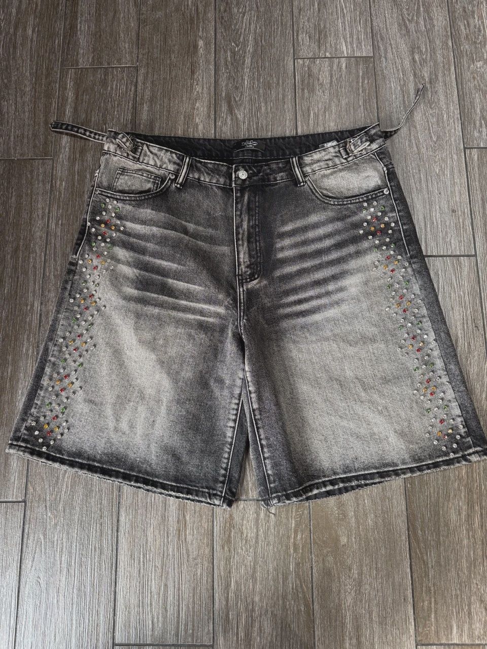 Happy Memories Dont die Black Rhinestone Jean Shorts sz XL • Pre-Owned • Pre-Owned [3153]