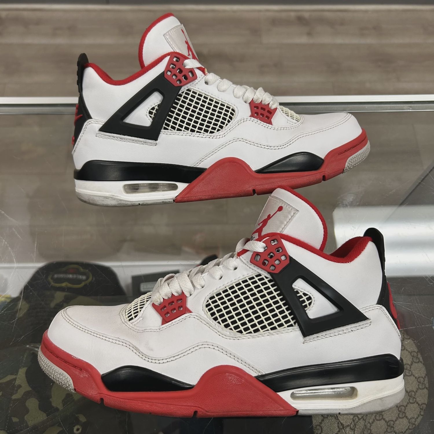 Air Jordan 4 Retro Fire Red (2020) NO BOX • Pre-Owned [1775]