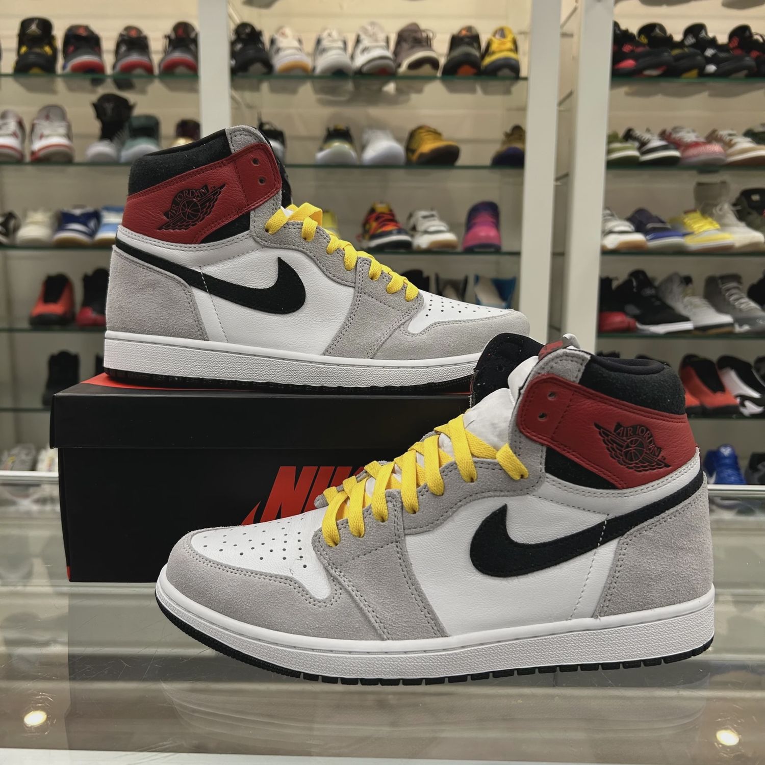 Air Jordan 1 Retro High Light Smoke Grey • Brand New [8934]