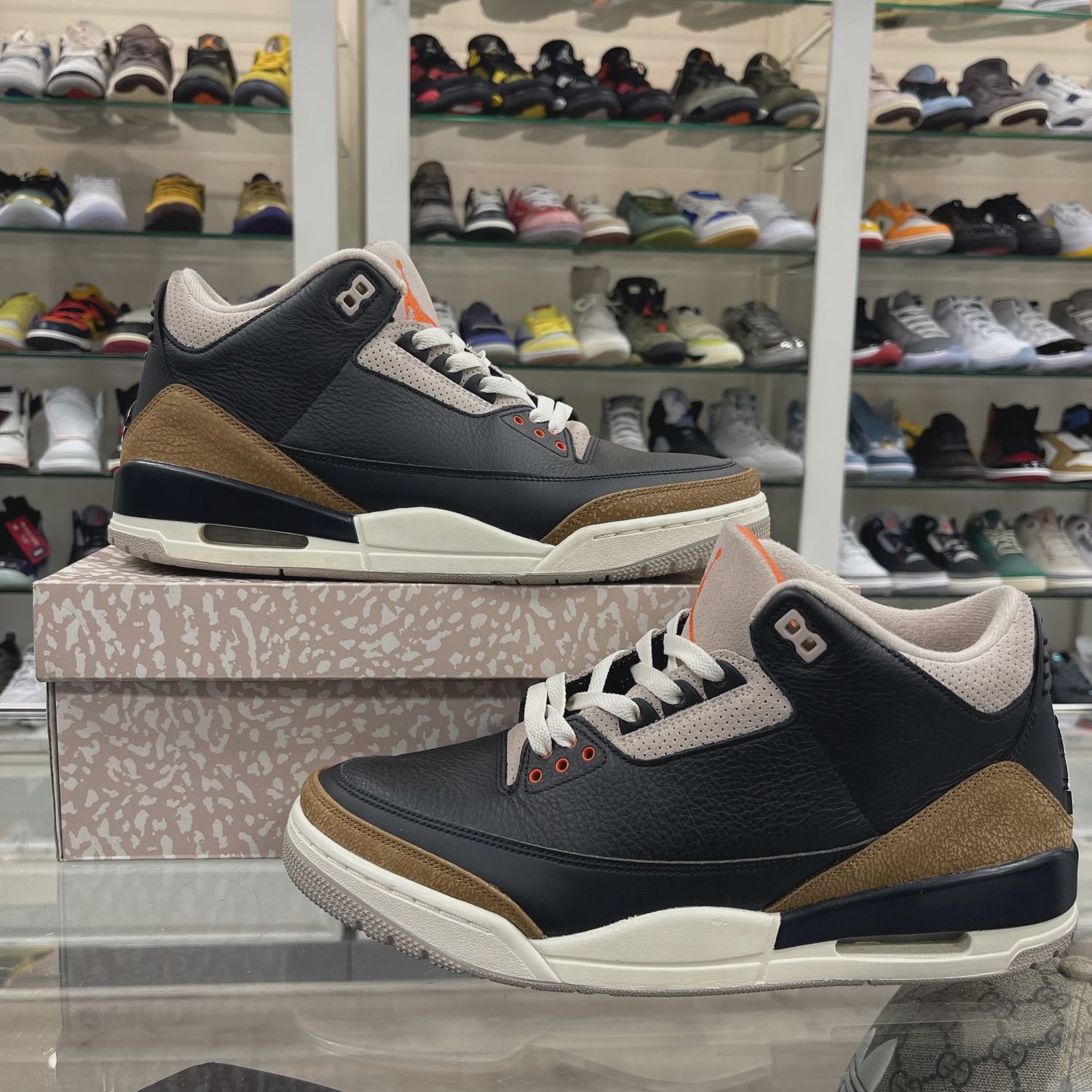Air Jordan 3 Retro Desert Elephant • Pre-Owned [8435]