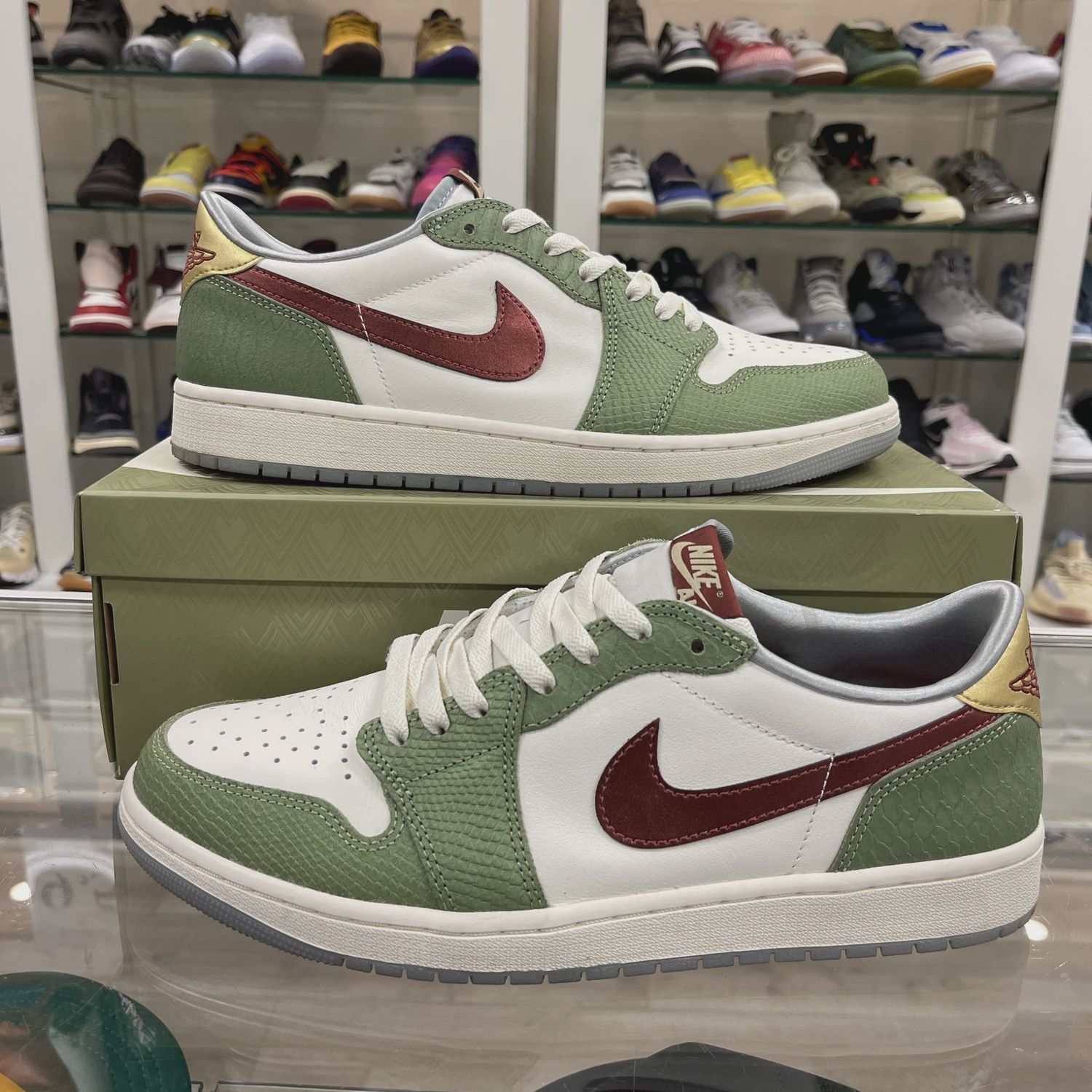 Air Jordan 1 Retro Low Original Year of the Dragon (2024) • Pre-Owned [0102]