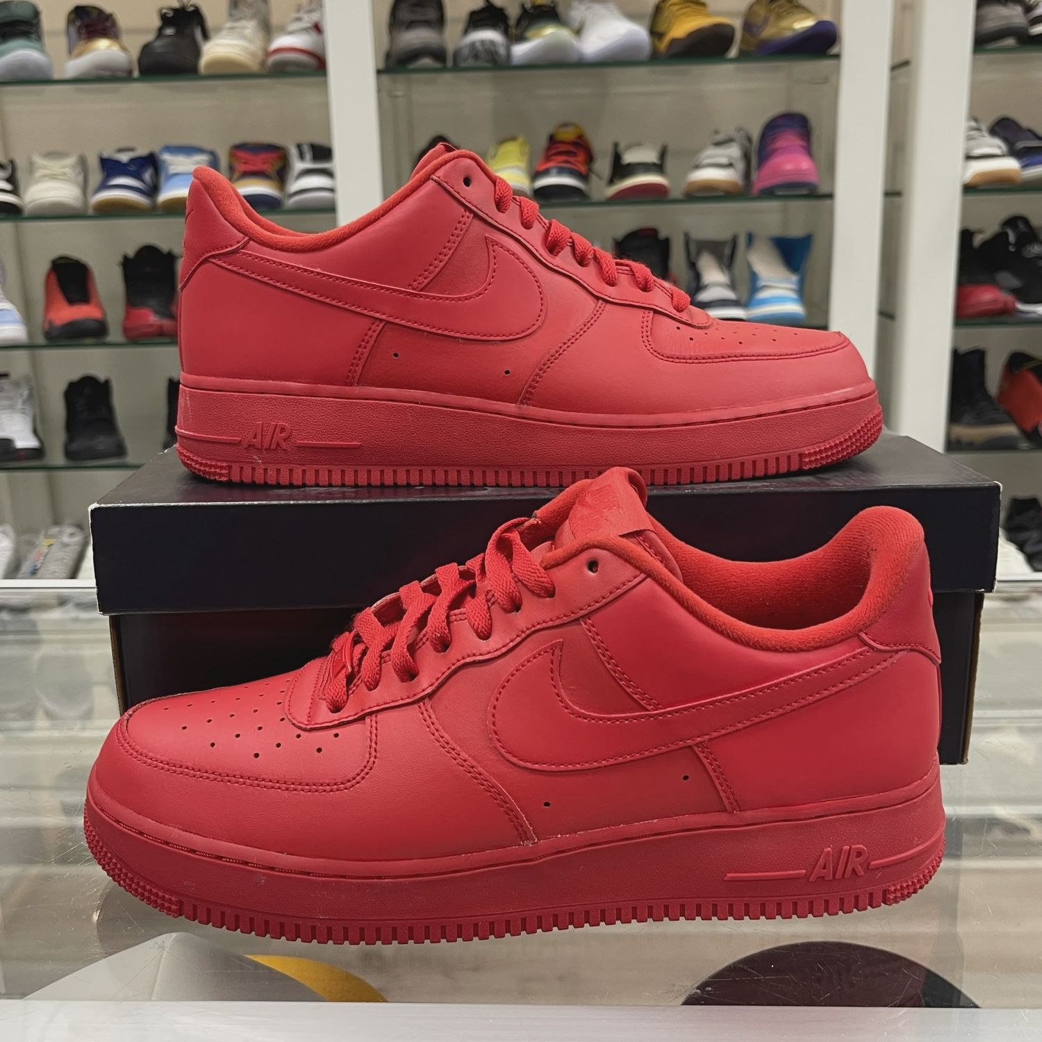Nike Air Force 1 Low Triple Red • Pre-Owned [7396]