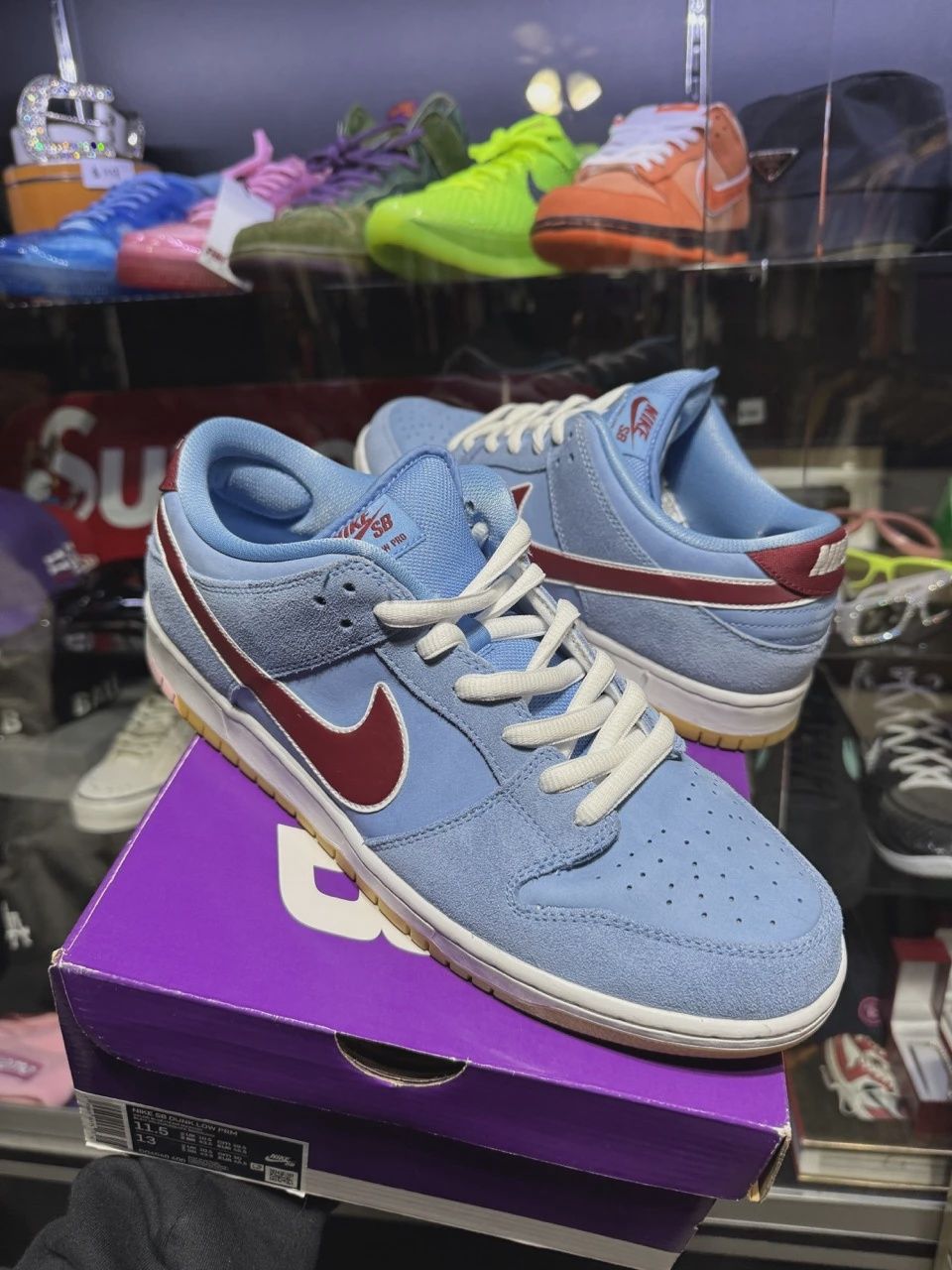 Nike SB Dunk Low Philadelphia Phillies • Pre-Owned [8539]