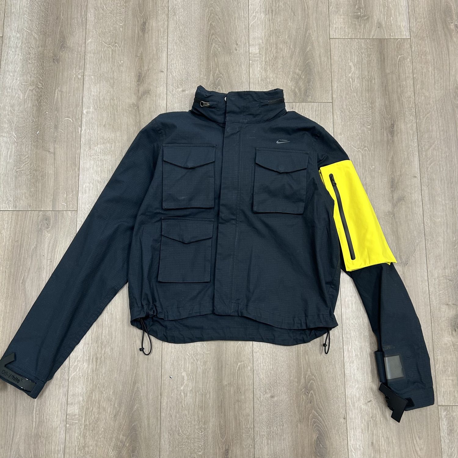 OFF-WHITE x Nike Women&#39;s Running Jacket Black/Yellow - Pre-Owned, Clothing Size: L, Product Condition: Pre-Owned