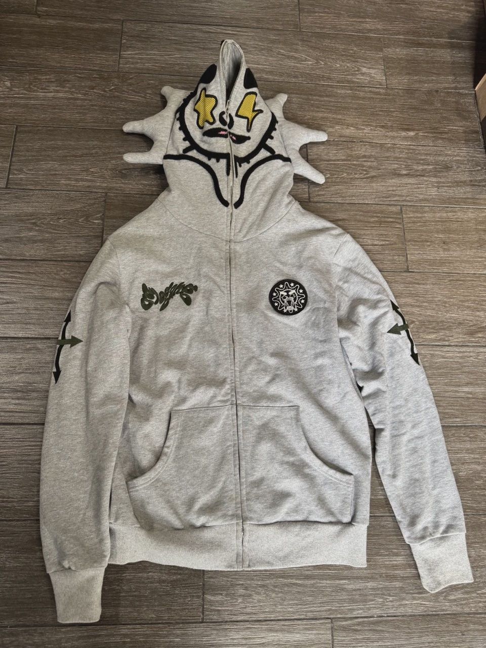 Glo Gang Hoodie Medium • Pre-Owned [7269]