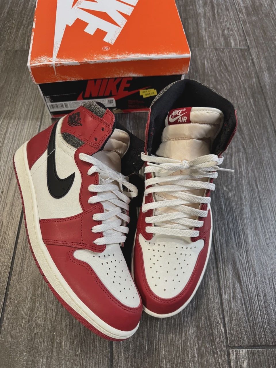 Air Jordan 1 Retro High Original Chicago Lost and Found • Pre-Owned [7771]