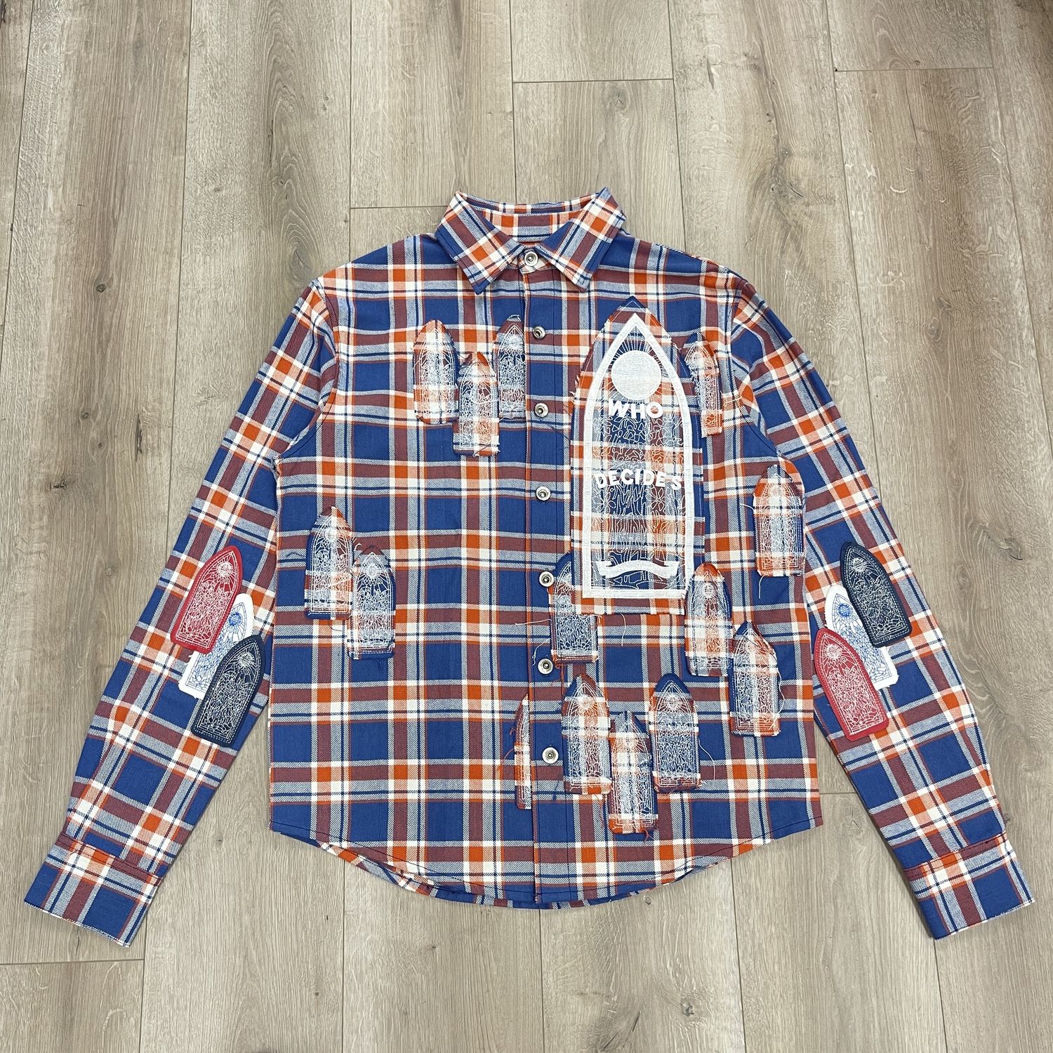 Who Decides War  Glory Patchwork Flannel Shirt, Clothing Size: L, Product Condition: Pre-Owned