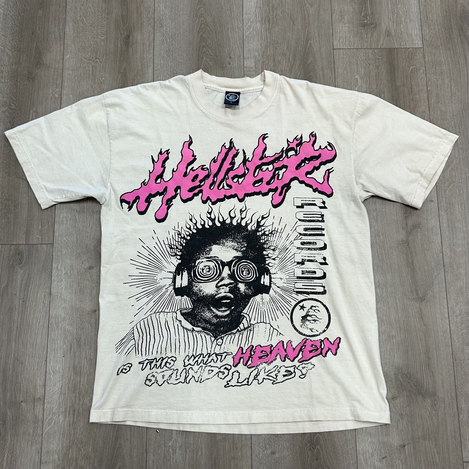 Hellstar Studios &quot;Sounds Like Heaven&quot; - Pre-Owned, Clothing Size: L, Product Condition: Pre-Owned