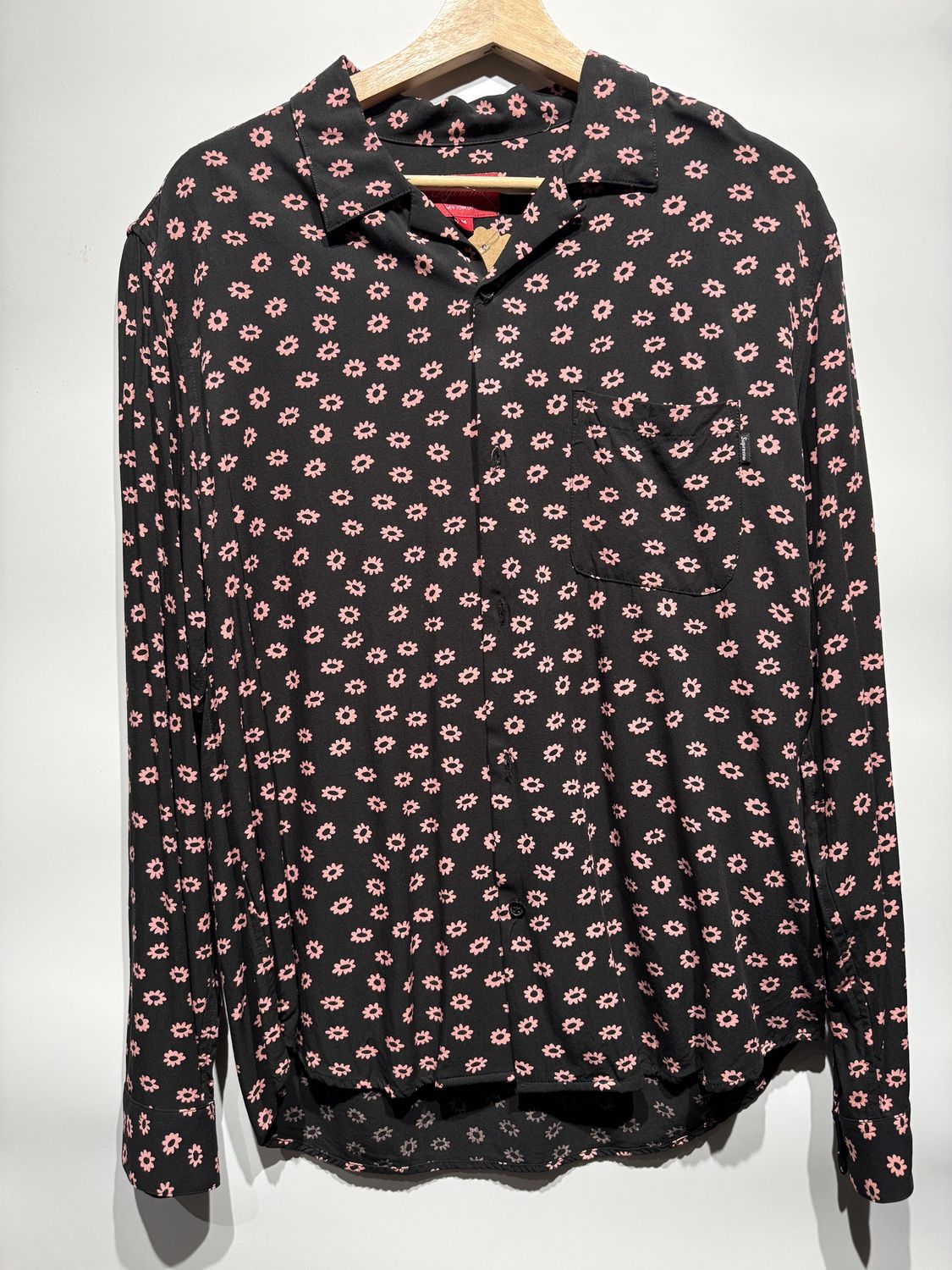 Supreme Flowers L/S Rayon Shirt Black / M - Pre Owned [5549], Clothing Size: M, Product Condition: Pre-Owned