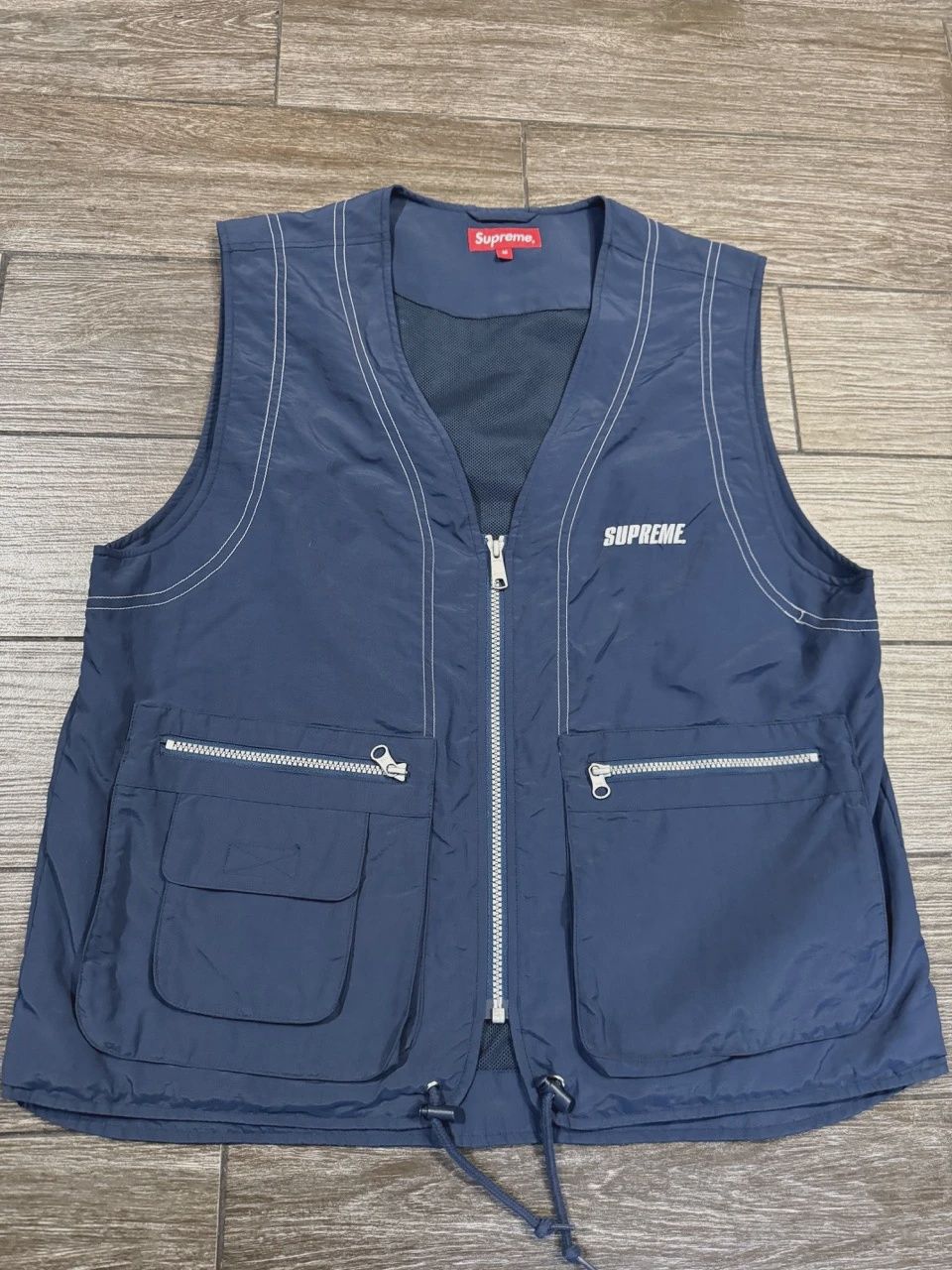 Supreme Navy Vest size Medium • Pre-Owned [4467]