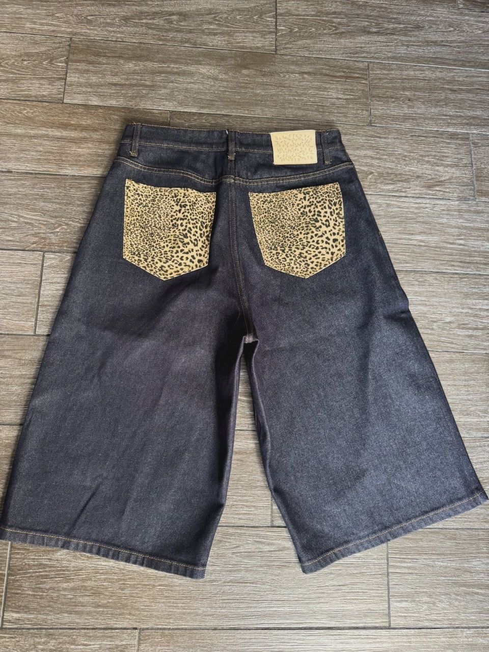 Basket Case size 34 • Pre-Owned [4148]